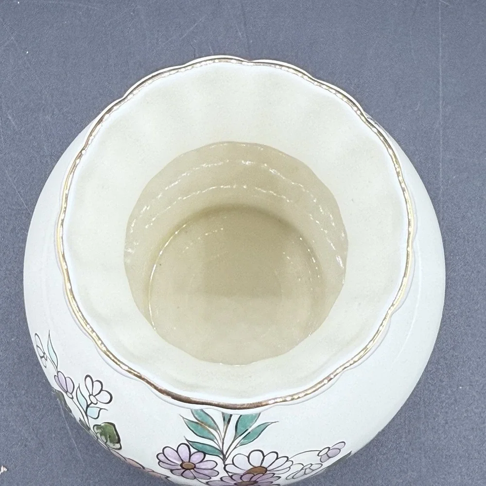 Vintage Zsolnay Hungary Porcelain Vase Hand Painted Floral Gold‎ Trim 5